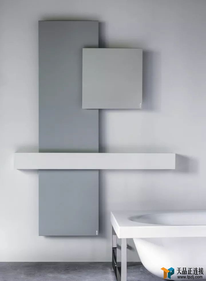  Ƭ