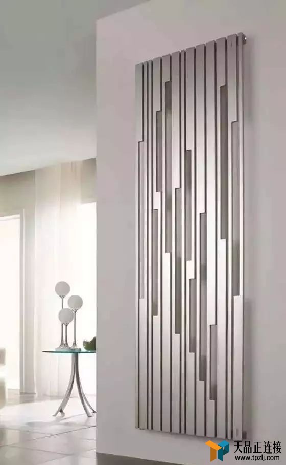  Ƭ