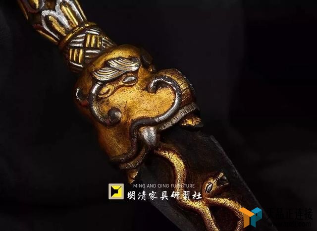 ô[