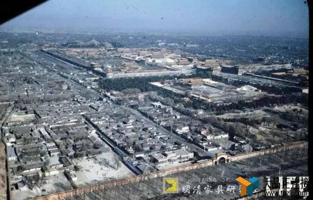 1946