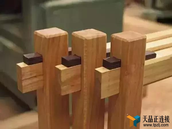 𽨹 | Ӹɻʦᱨľʩ߶ȣ